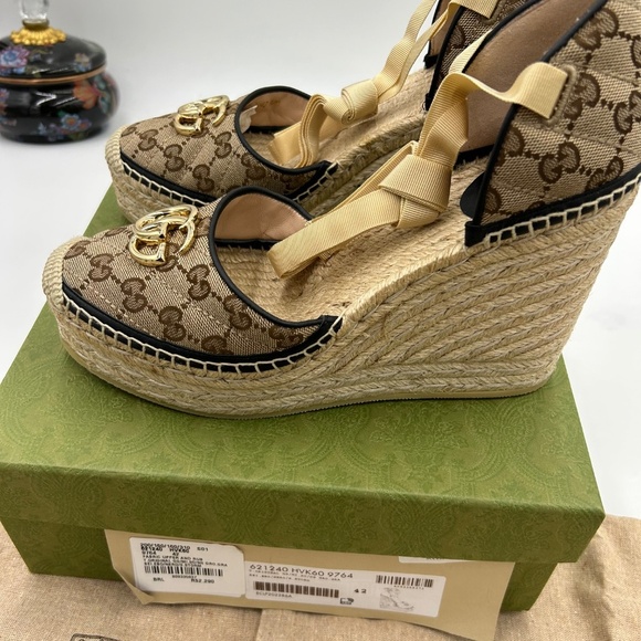 Women’s Gucci, Pilar GG ankle tie, espadrille platform wedge sandal size 42 - Picture 6 of 11